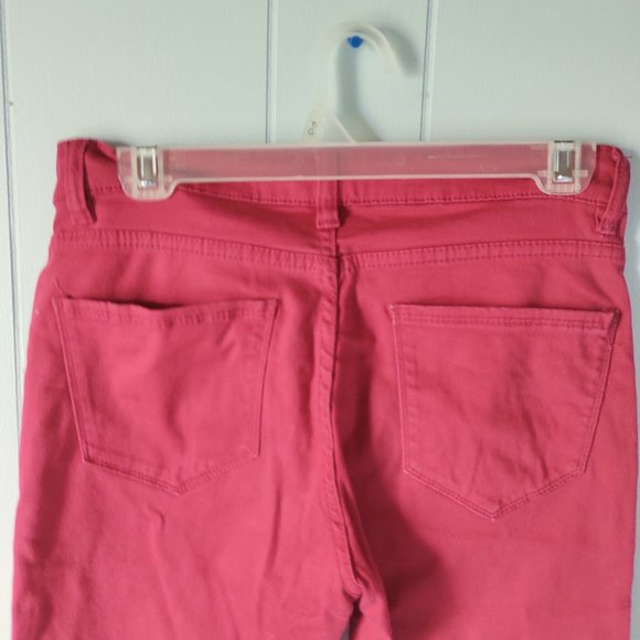 Joe Fresh Fuchsia Capri Pants - Picture 7 of 8